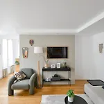 Architect-Designed Apartment In Le Marais District