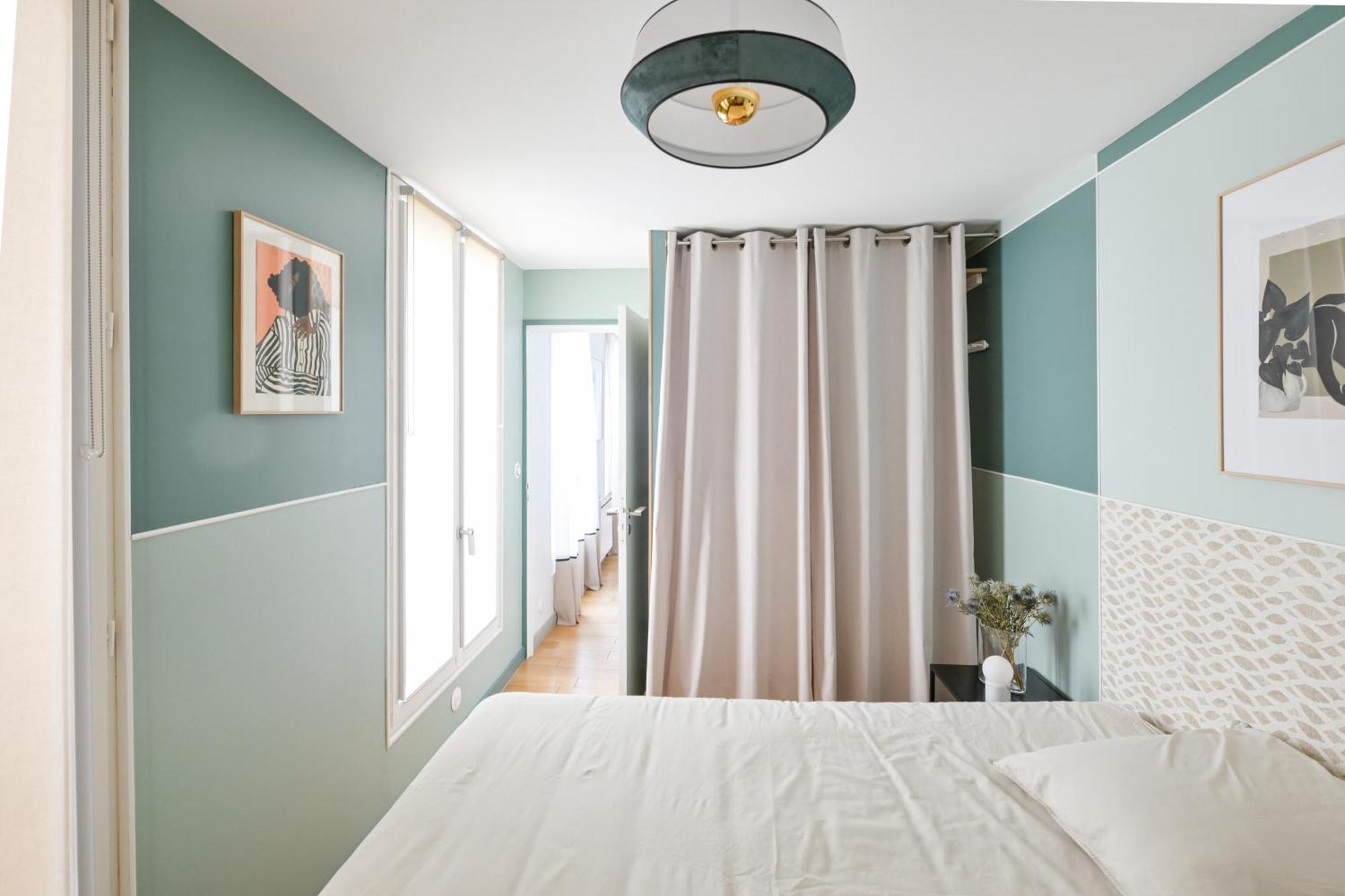 Architect-designed In Le Marais District *